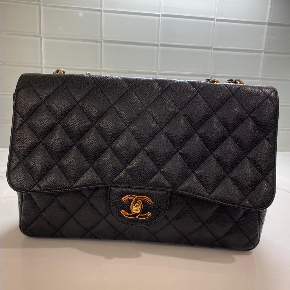 Chanel vintage Classic Bag Quilted Caviar Medium